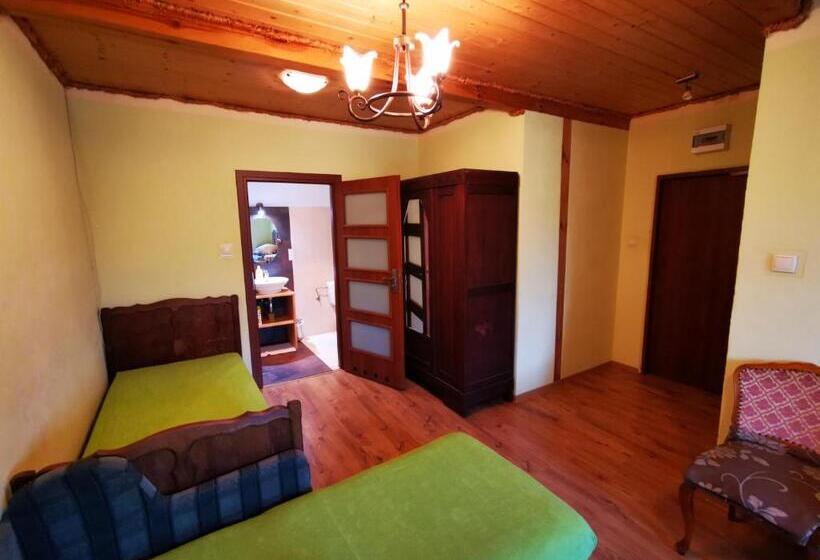 اتاق استاندارد سه نفره, Agroturystyka Klęk