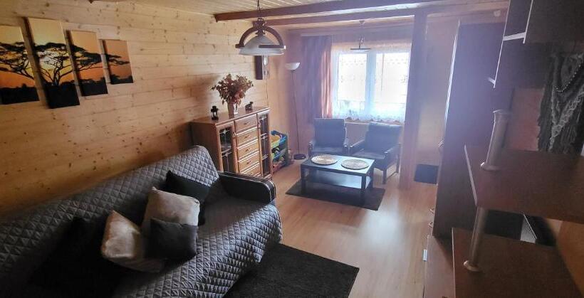 شقة غرفتين, Cichy Zakątek