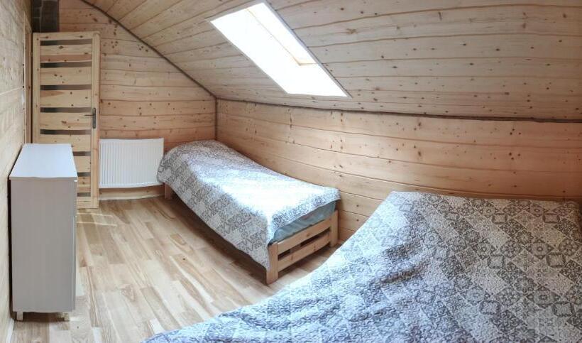 شقة غرفة واحدة, Cichy Zakątek