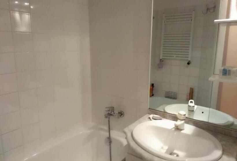 スタンダード４人部屋, Dom Honorat, Kamianna 70, 33 336