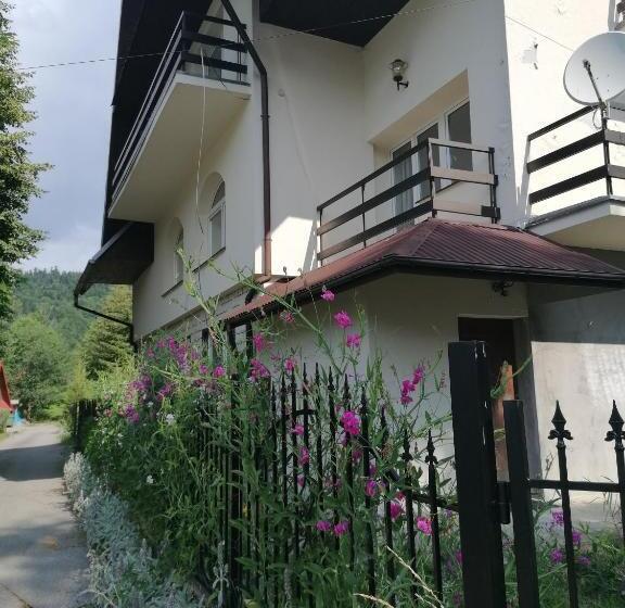 庭の見える１ベッドルームアパートメント, Dom Honorat, Kamianna 70, 33 336