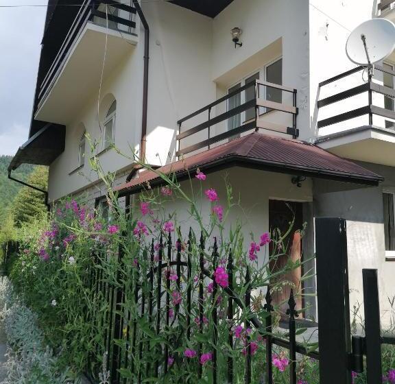 庭の見える１ベッドルームアパートメント, Dom Honorat, Kamianna 70, 33 336