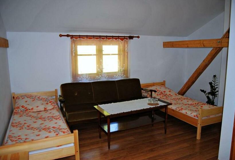 スタンダード4人部屋, Sudecka Chata