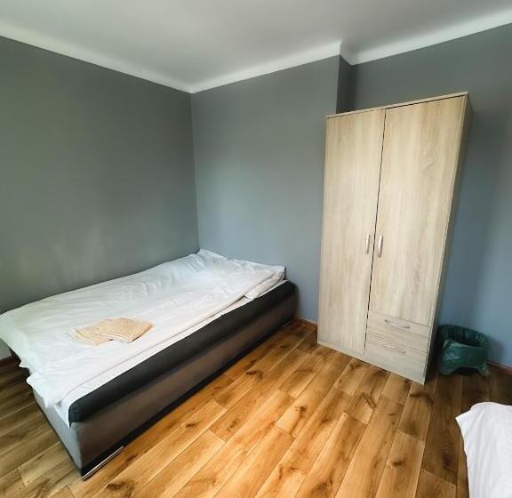 اتاق استاندارد, Kwadrat B&b Spiechowicza