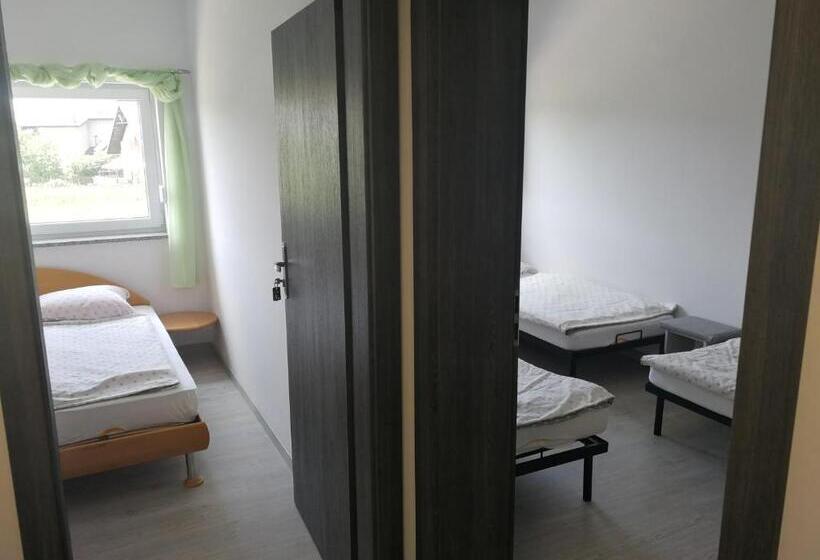 家庭公寓, Motel Oliv