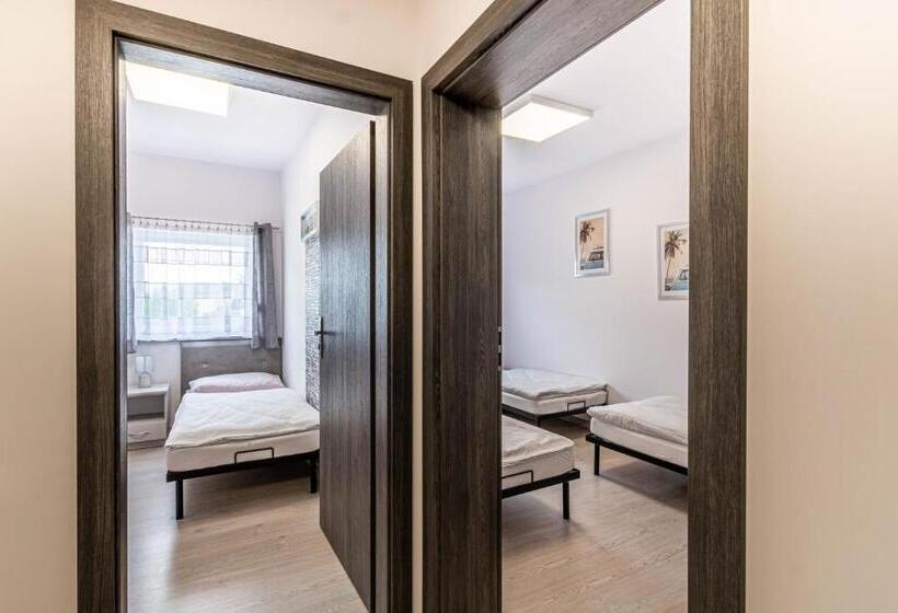 Семейные Апартаменты, Motel Oliv