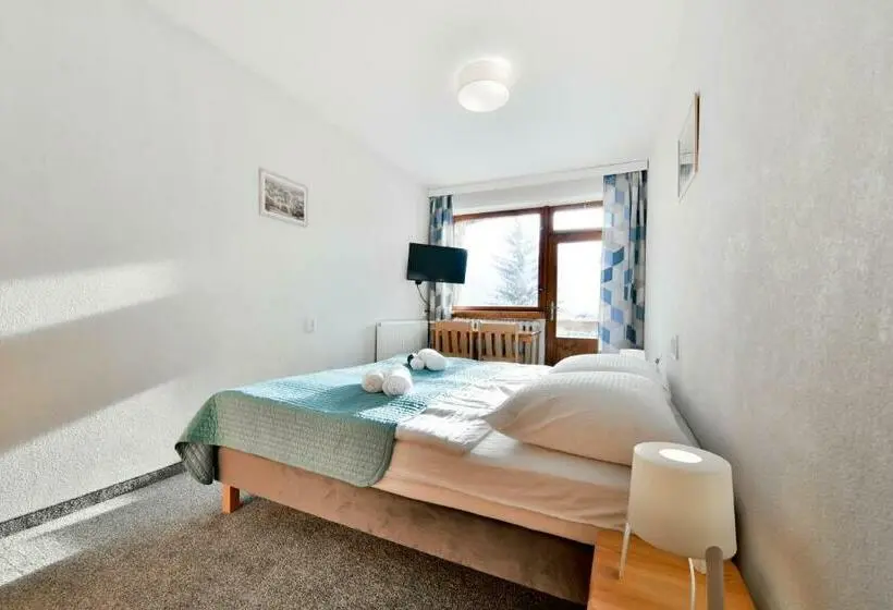 Standard-huone Vuoristonäkymä, Panorama Gór W Karpaczu