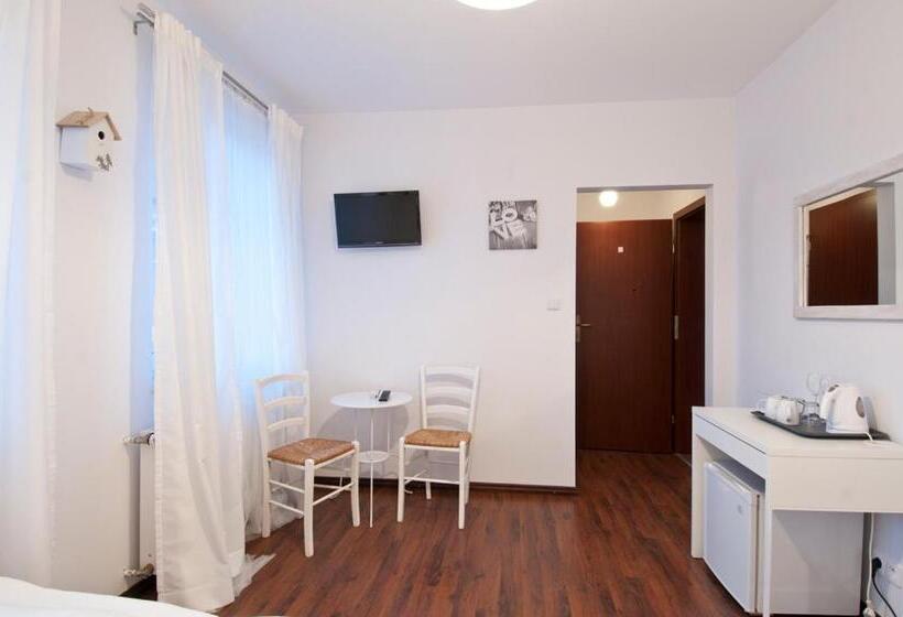 스탠다드 룸, Pokoje Pinokio