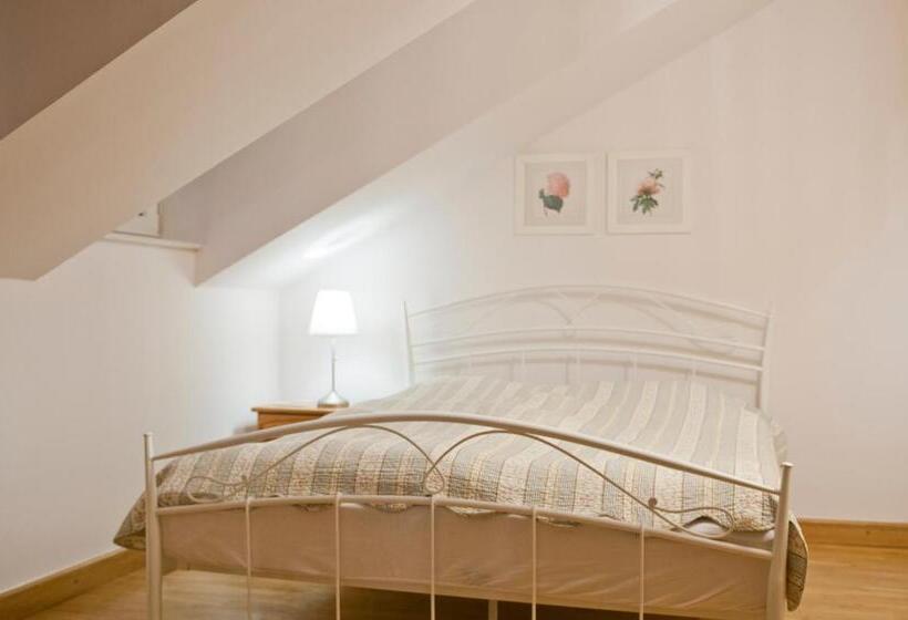 침실 3개 아파트, Pokoje Pinokio