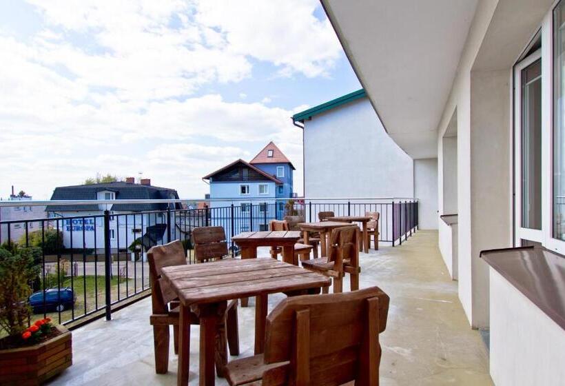 اتاق اکونومی, Pokoje Viki