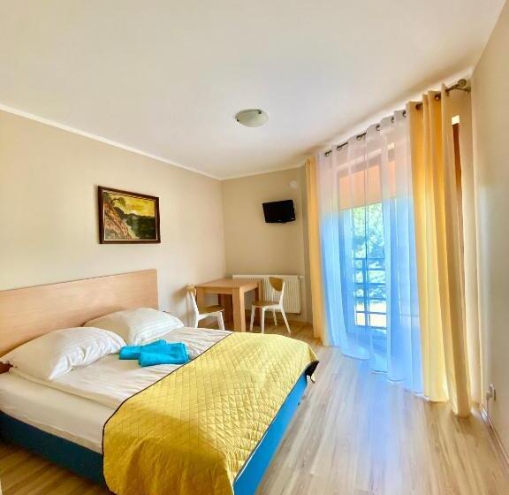 Номер Стандарт, Willa Octavia