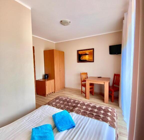 Номер Стандарт, Willa Octavia