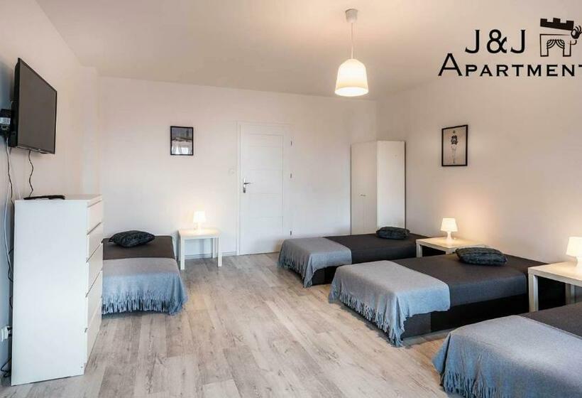 اتاق استاندارد چهار تخته, J&j Apartments łazienna 30 Pokoje Na Wynajem