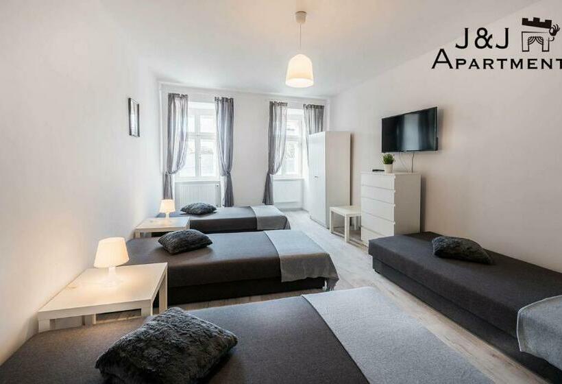 اتاق استاندارد چهار تخته, J&j Apartments łazienna 30 Pokoje Na Wynajem