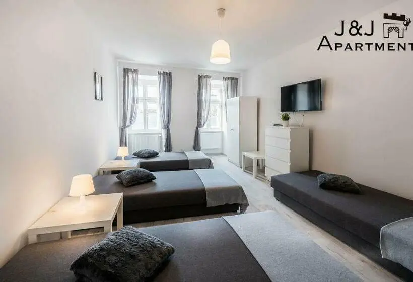 スタンダード４人部屋, J&j Apartments łazienna 30 Pokoje Na Wynajem