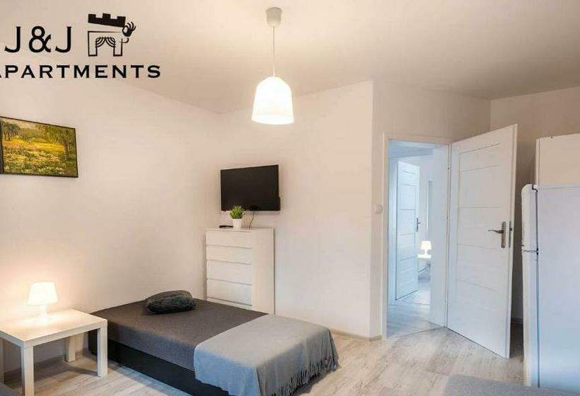 اتاق استاندارد سه نفره, J&j Apartments łazienna 30 Pokoje Na Wynajem