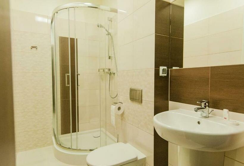 דירה בת חדר שינה 1 עם נוף, Centrum Promocji Leśnictwa W Mucznem