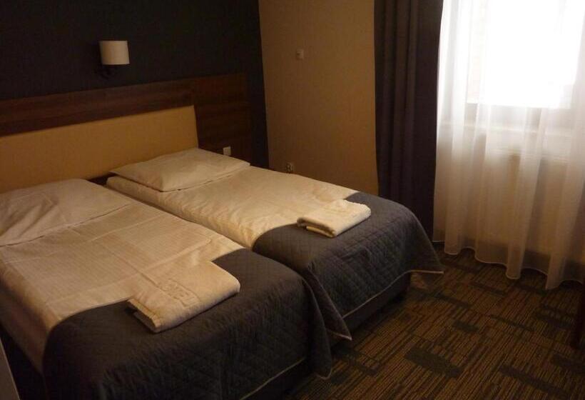 חדר סטנדרט, Centrum Promocji Leśnictwa W Mucznem