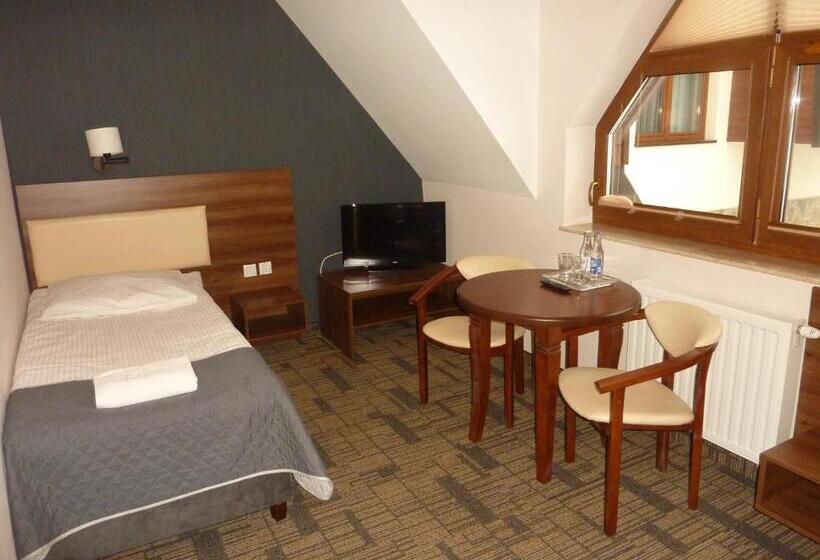 חדר סטנדרט, Centrum Promocji Leśnictwa W Mucznem