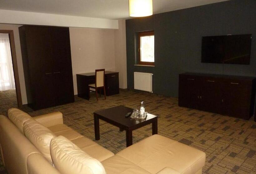 דירה בת חדר שינה 1 עם נוף, Centrum Promocji Leśnictwa W Mucznem