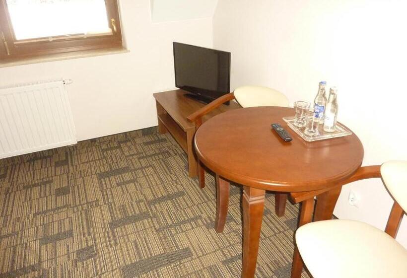 חדר סטנדרט, Centrum Promocji Leśnictwa W Mucznem