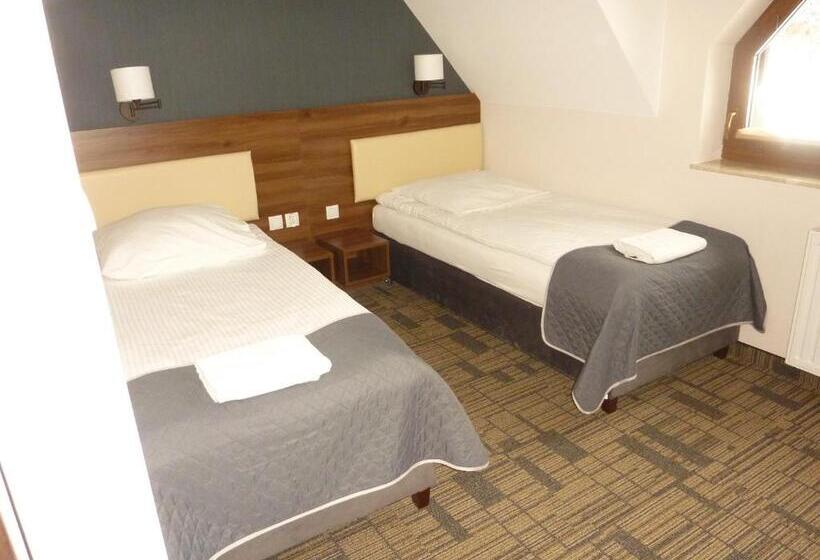 חדר סטנדרט, Centrum Promocji Leśnictwa W Mucznem