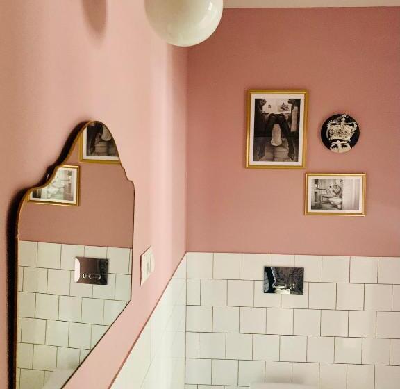 スタンダードスタジオ, Uroczysko Gryżyna