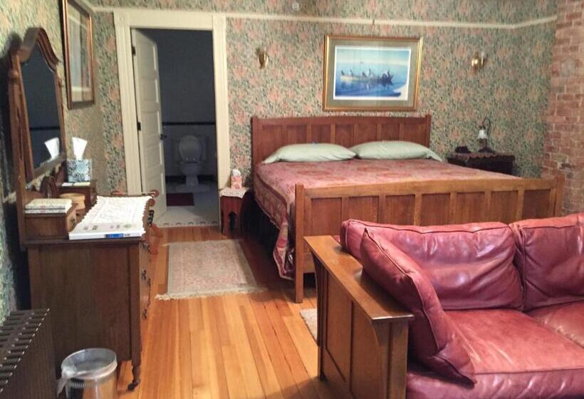 غرفة قياسية سرير كينج, Alaska's Capital Inn Bed And Breakfast