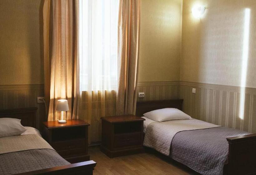 סוויטה, Korona