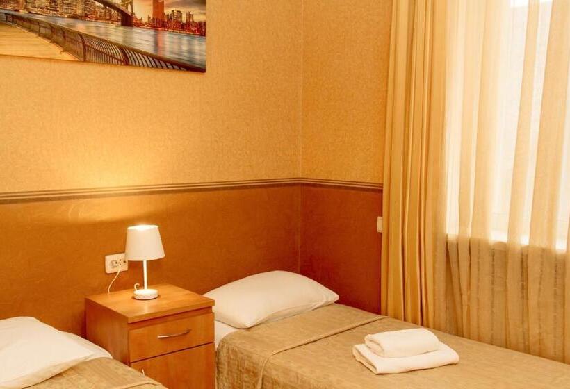 חדר אקונומי, Korona