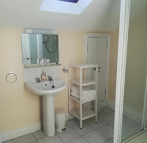 コンフォートルーム, Beech Lodge Guest House