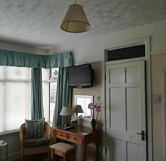 Номер Комфорт, Beech Lodge Guest House