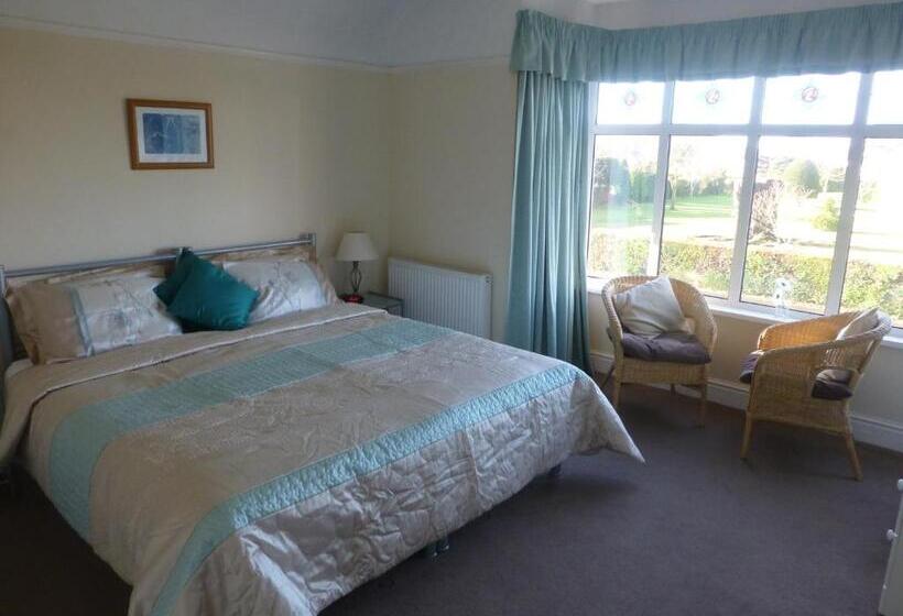 コンフォートルーム, Beech Lodge Guest House