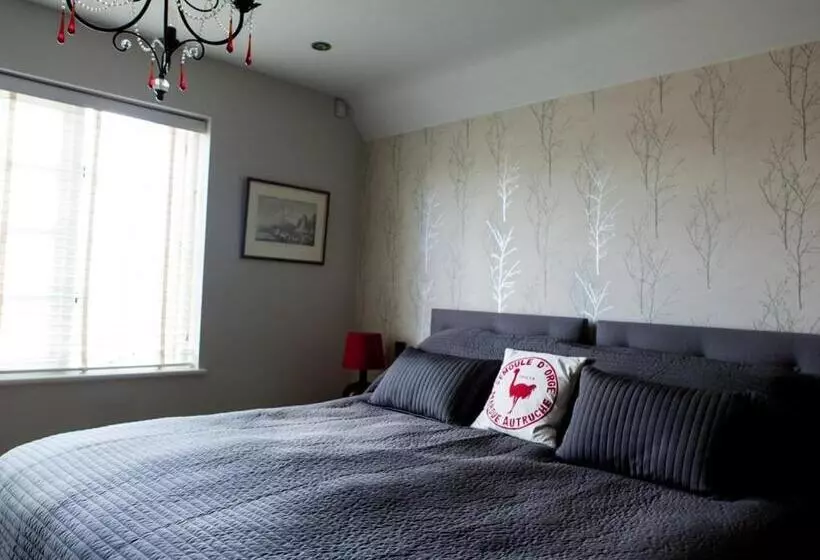 デラックススイート, Birch House Bed & Breakfast