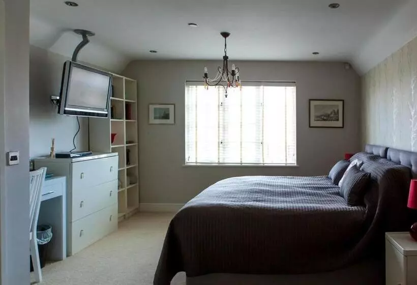 デラックススイート, Birch House Bed & Breakfast