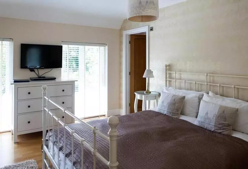 スタンダードトリプルルーム, Birch House Bed & Breakfast