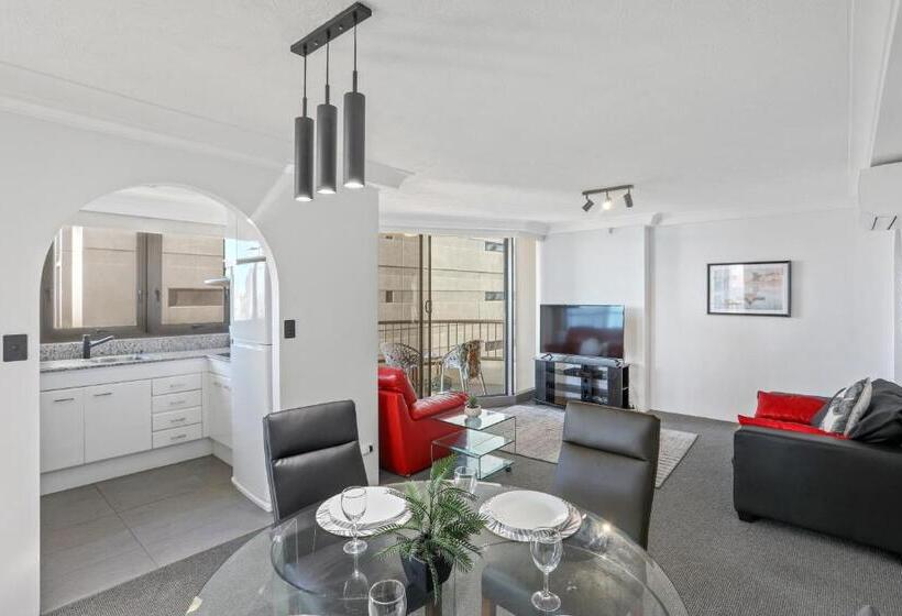 Апартаменты 2 Спальни Боковой Вид на Море, Boulevard North Holiday Apartments