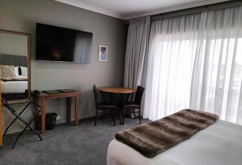 חדר סטודיו סטנדרד, De Russie Boutique