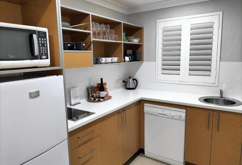 سوییت خانوادگی, De Russie Boutique