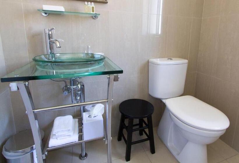 سوییت خانوادگی, De Russie Boutique