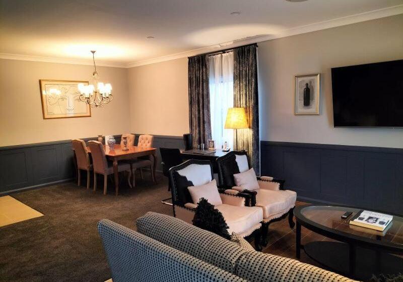 سوئیت پرزیدنت, De Russie Boutique