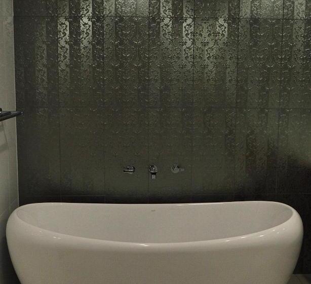 سوئیت پرزیدنت, De Russie Boutique