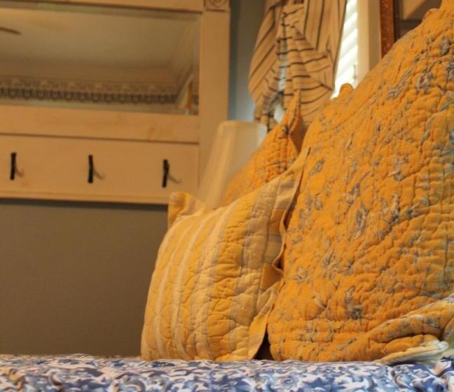 스위트, Hidden Springs Bed And Breakfast