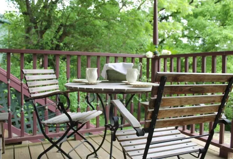 バスタブ付きスタンダードルーム, Hidden Springs Bed And Breakfast