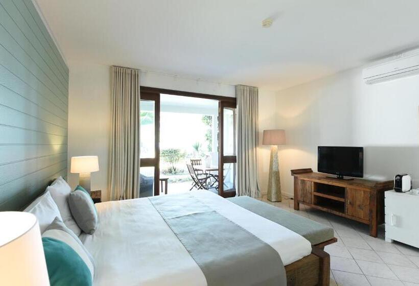 Полулюкс Вид на Море, Constance Sakoa Boutik