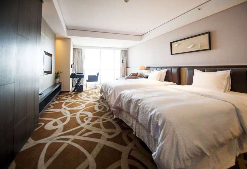 Номер Стандарт 2 Двуспальные Кровати, Four Points By Sheraton Qingdao, West Coast