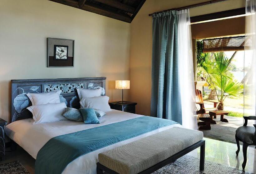 Люкс, Constance Sakoa Boutik