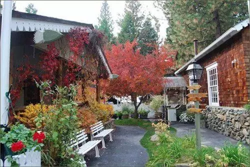 キングサイズベッドのスイートルーム, Narrow Gauge Inn