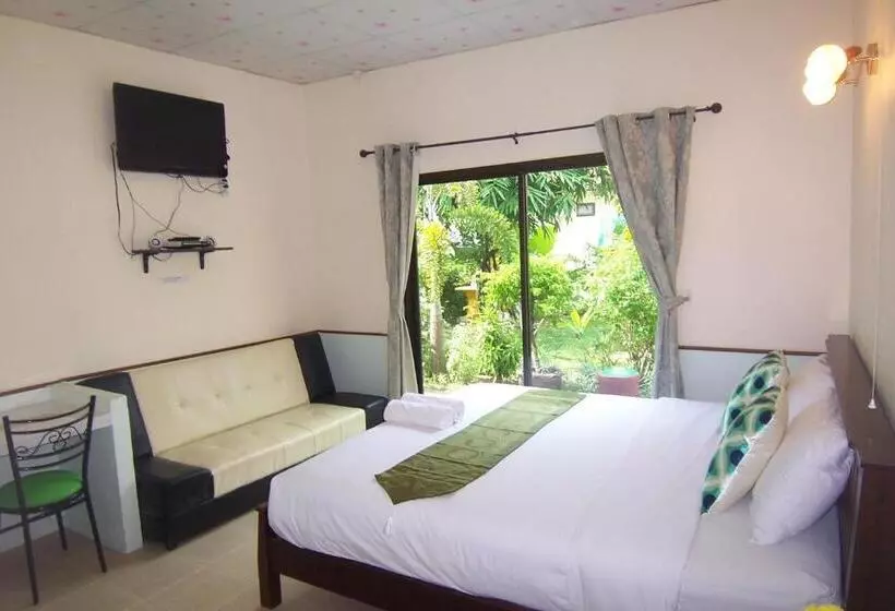 اتاق استاندارد با تخت بزرگ, Phuket Airport Overnight