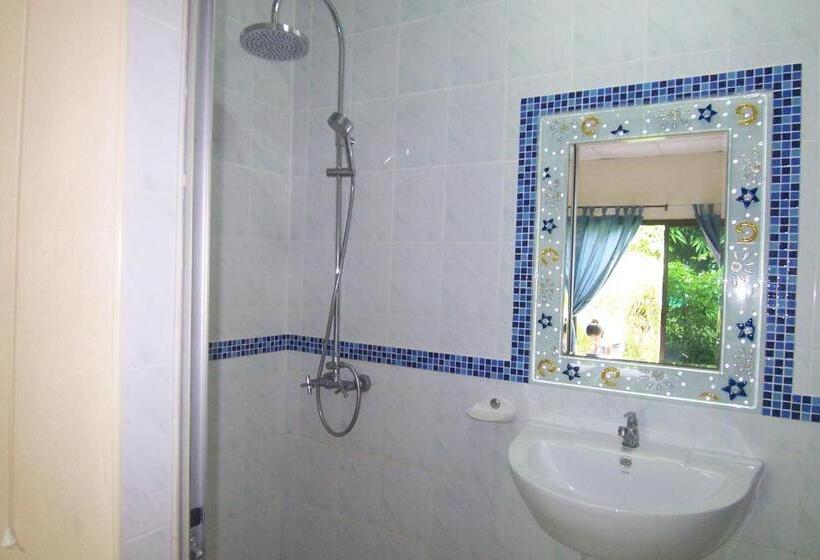 חדר סטנדרט עם מיטת קינג, Phuket Airport Overnight